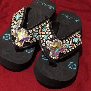 NWOT Montana west embellished heeled flip flops